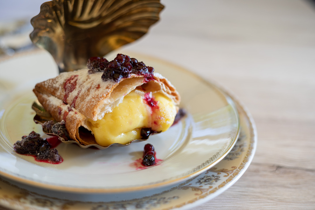 Sfoglia alla crema pasticcera e frutti di bosco